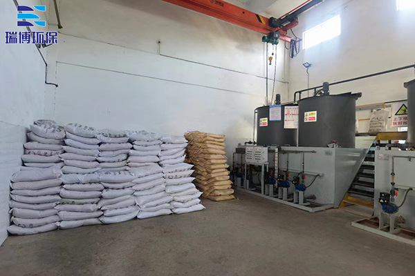 ȫ�ԄӼ�ˎ�b�ã����I(y��)��ˮ��ѭ�h(hu��n)ˮ������蹸������APH�����B͸��ˮ̎����ˎ�O(sh��)��S�ң����̰����D